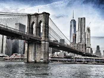 City skyline brooklyn bridge